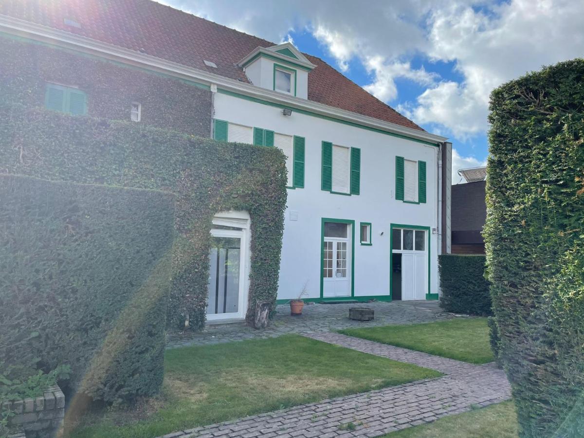 B&B The White House Wielsbeke Bagian luar foto