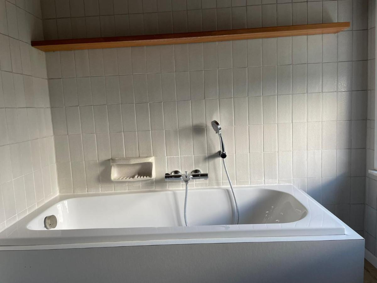 B&B The White House Wielsbeke Bagian luar foto