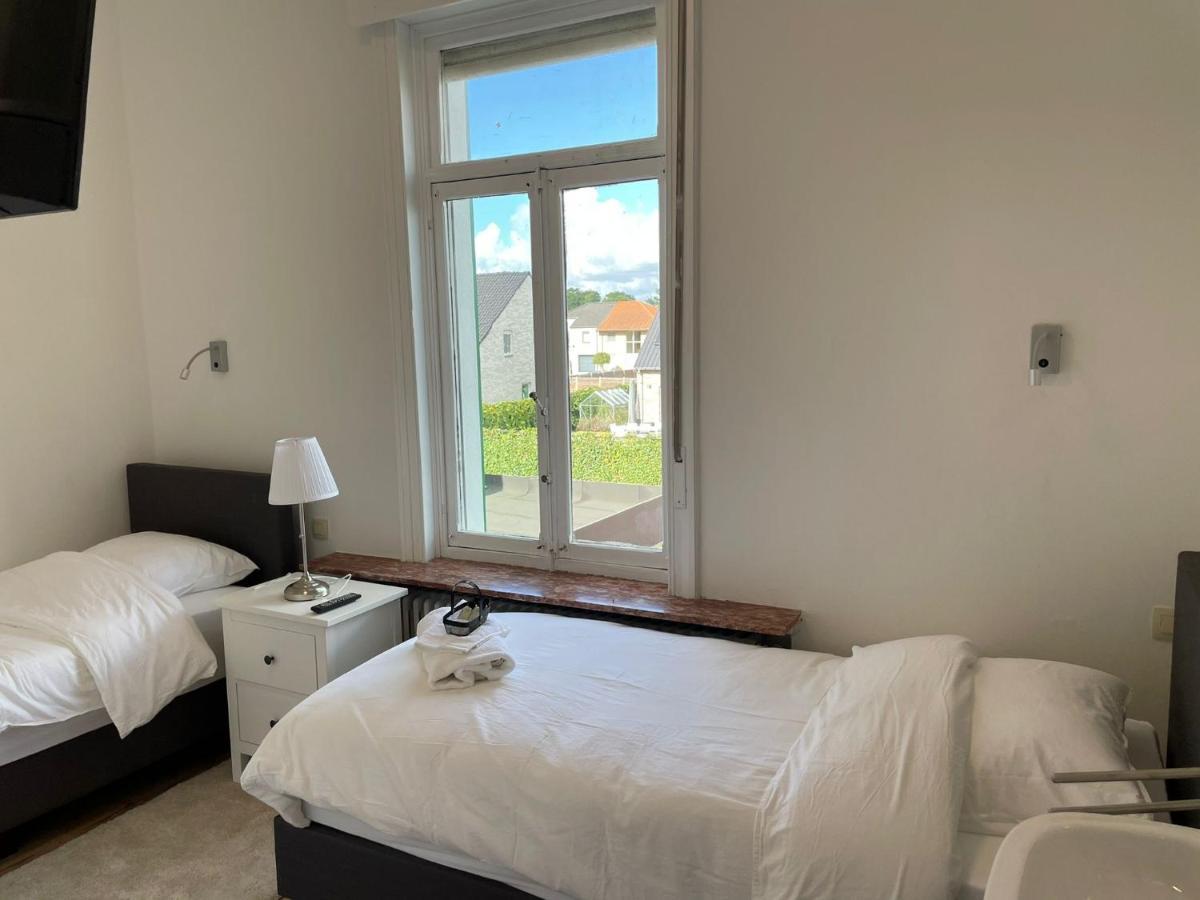 B&B The White House Wielsbeke Bagian luar foto