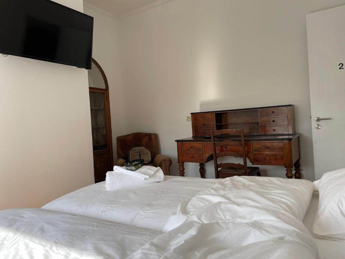 B&B The White House Wielsbeke Bagian luar foto